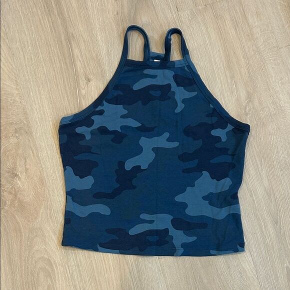 Fabletics Blue Camouflage Crop Tank Top - Picture 1 of 5